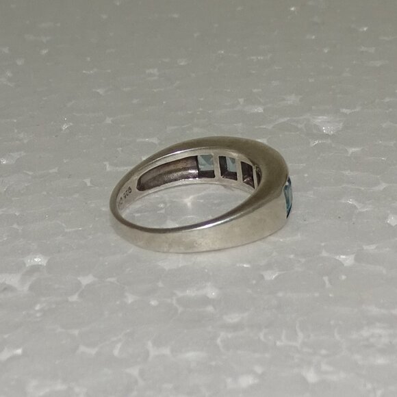 PRETTY TOPAZ RING - Picture 7 of 7